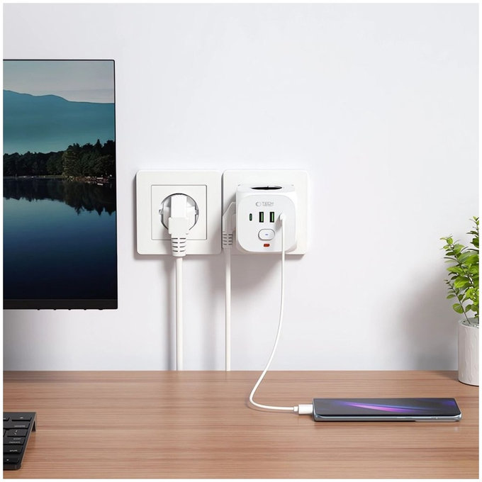 Încărcător de rețea PCL3X4 Power Socket 2 USB & 2 USB-C & 3 Socket, albă, Tech-Protect