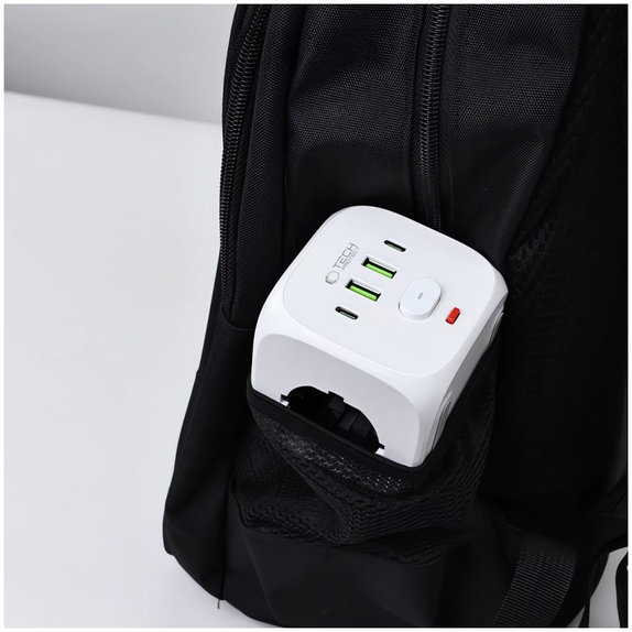 Încărcător de rețea PCL3X4 Power Socket 2 USB & 2 USB-C & 3 Socket, albă, Tech-Protect