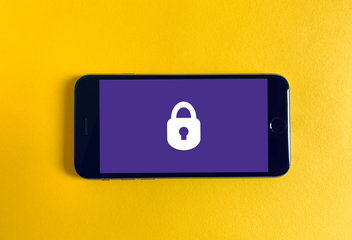 Smartphone-urile și confidențialitatea: mici sfaturi pentru a vă proteja