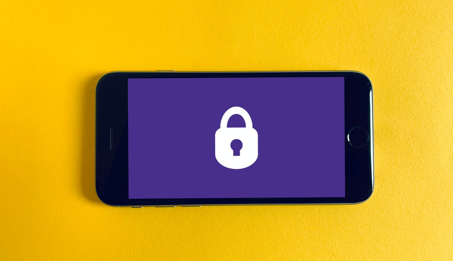 Smartphone-urile și confidențialitatea: mici sfaturi pentru a vă proteja