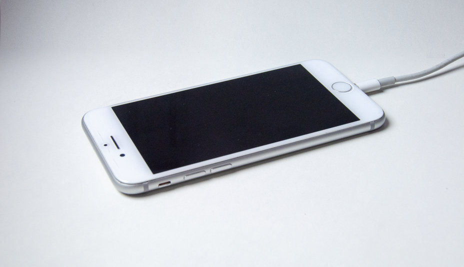 Ce este de făcut dacă iPhone-ul nu se încarcă?