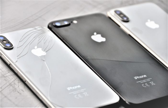 Repararea sticlei spate pe iPhone 8 și 8 Plus