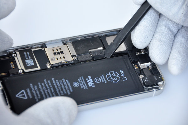 Eliminare conector baterie