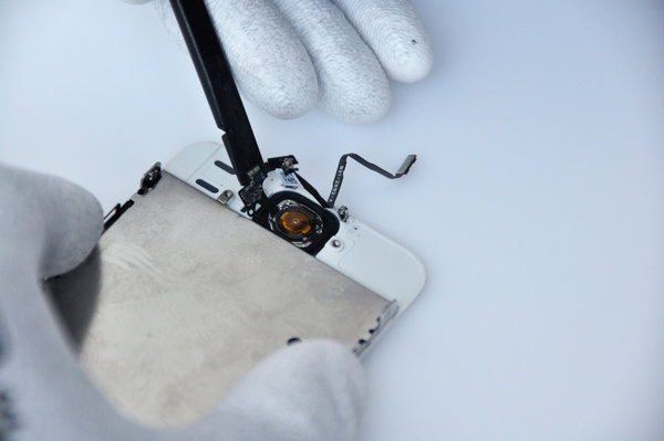 Scoaterea cablului a butonului Home