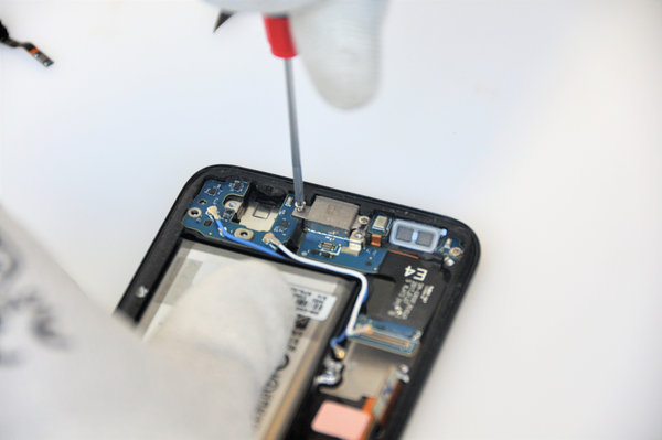 Scoaterea modulului de încărcare