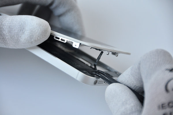 Deconectarea home button a cablului flex