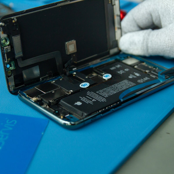 Instalați un nou ecran LCD