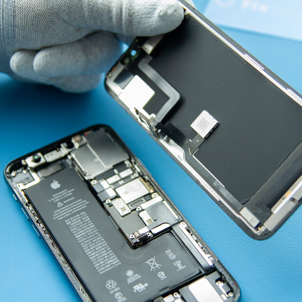 Înlocuire ecran LCD iPhone 11 Pro