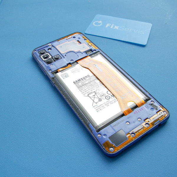 Montarea noului display LCD