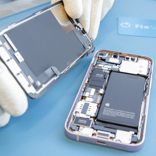 Scoateți ansamblul ecranului